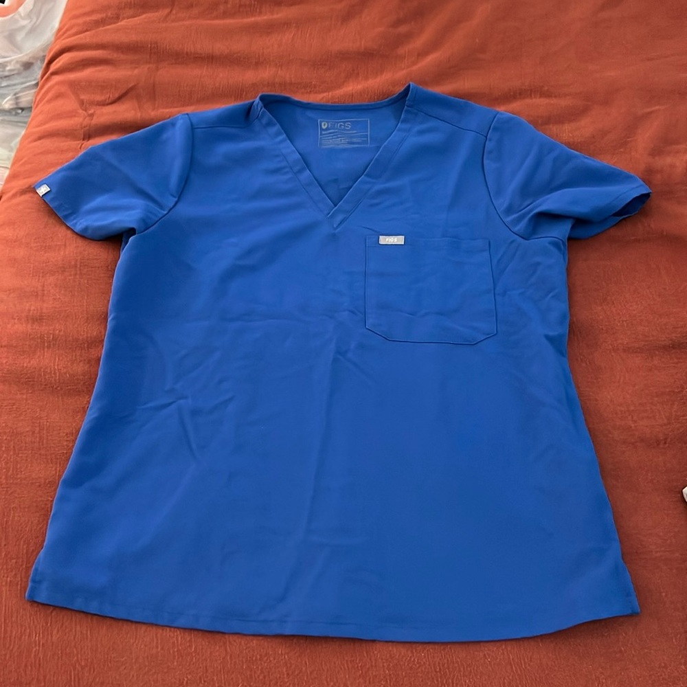 Figs winning blue scrub top